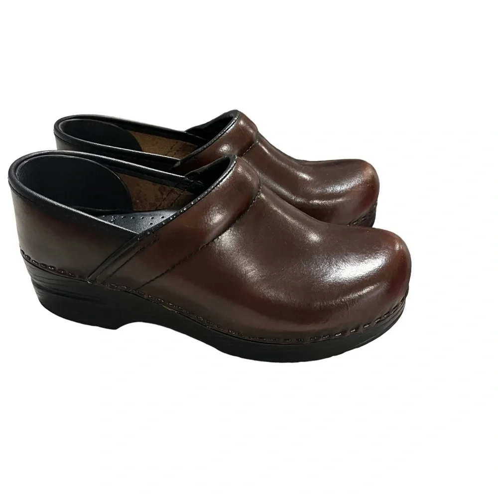 Dansko Professional Leather Clog Brown Size 37 Reinforced Toe - Picture 2 of 10